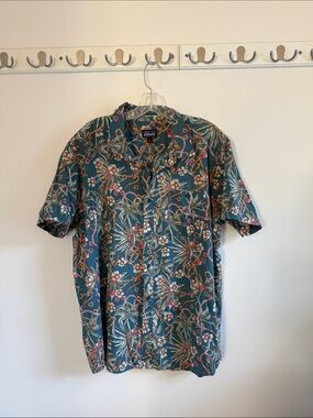 Patagonia Teal Short-Sleeve Floral Button-Down Shirt